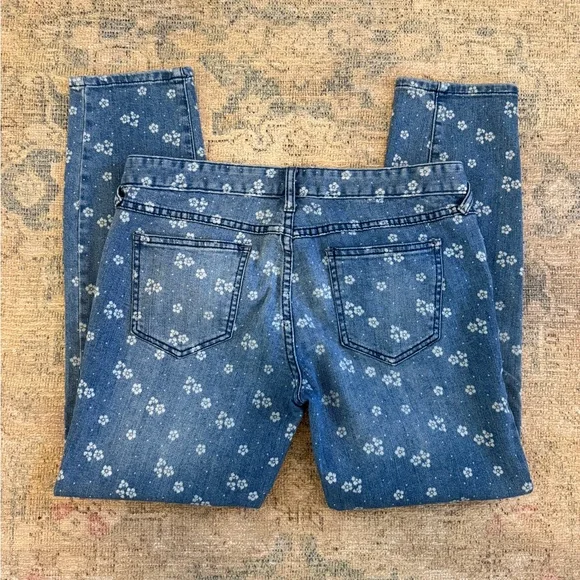 Free People EUC Blue Floral Cropped Skinny Jeans - Picture 3 of 6